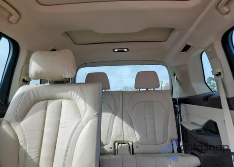 2019 BMW X7 xDrive40I z USA, uszkodzony, nr VIN 5UXCW2C5XKL087548